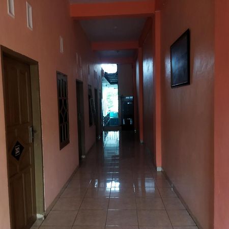 Oyo 92231 Penginapan Tanjung Alang Syariah Makassar Exteriör bild